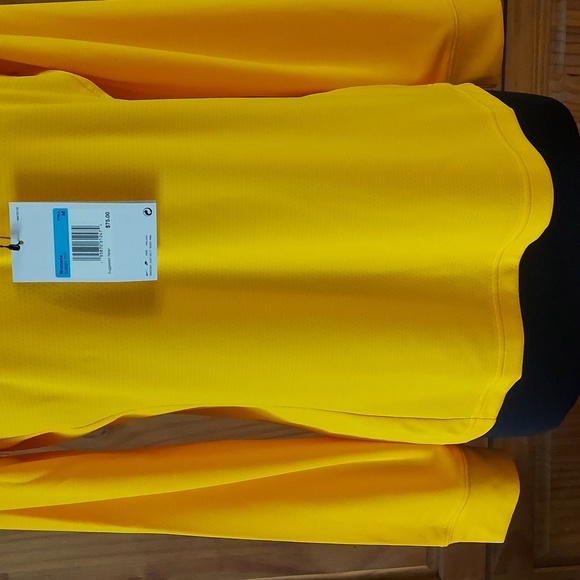 Nike - Picture 3 of 9